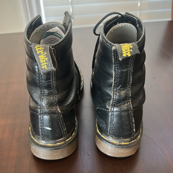 Dr. Martens Vintage 1460 Made In England Boots Black Leather Size 6 - Picture 6 of 16